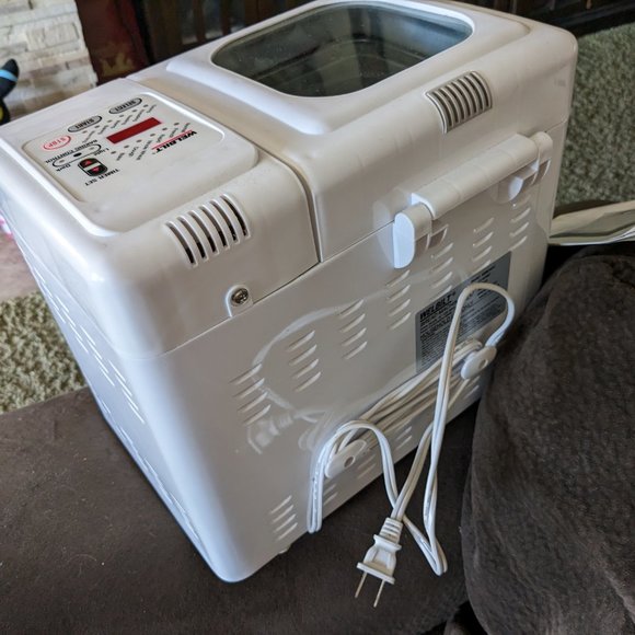 Welbilt Bread Machine - Picture 4 of 8